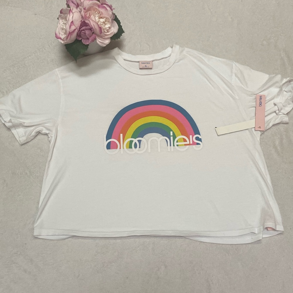 BLOOMIES NWT Size XL Boxy Rainbow Shirt